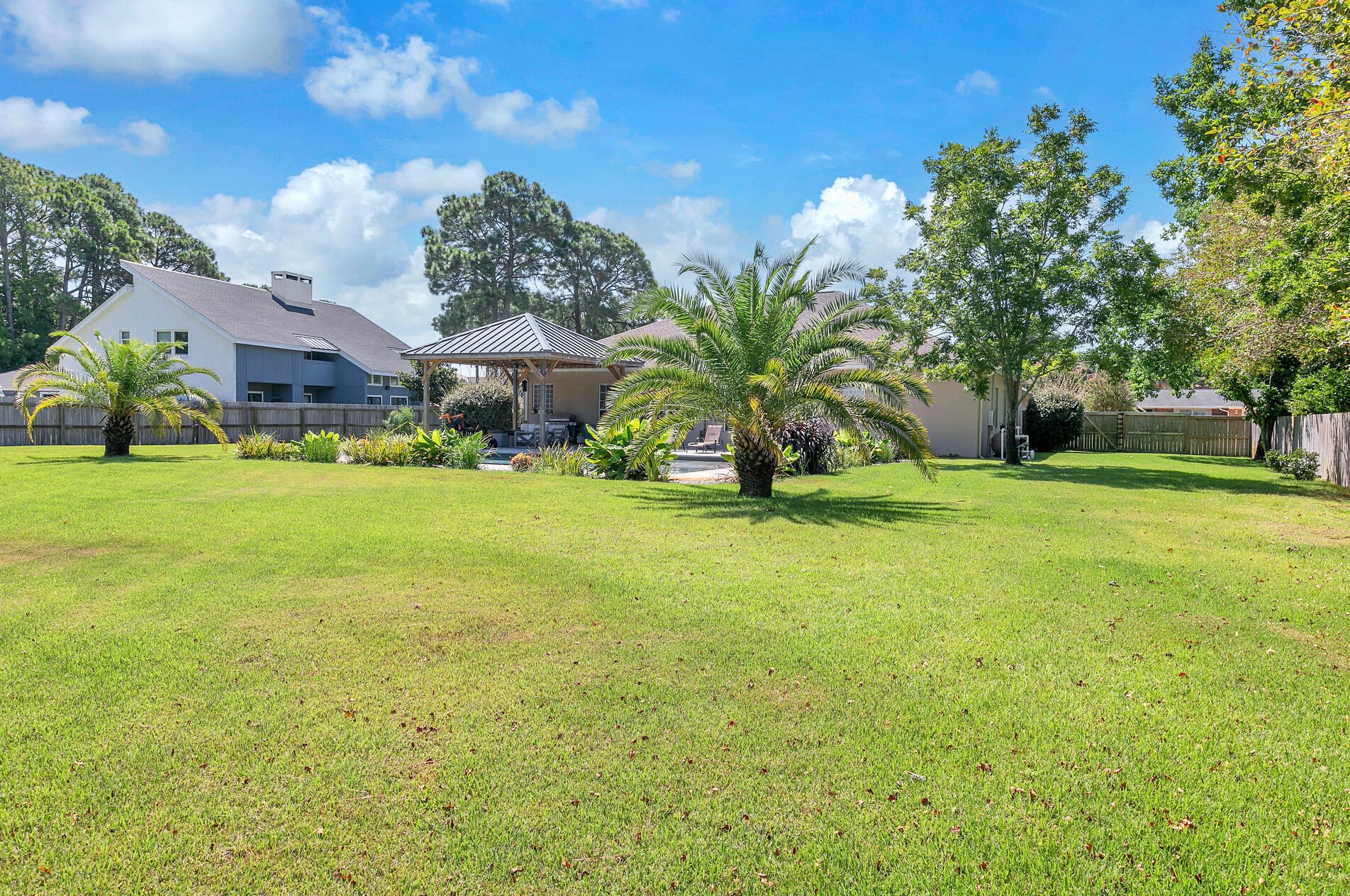 33 Country Clb Dr, Destin FL 32541-4403 exterior