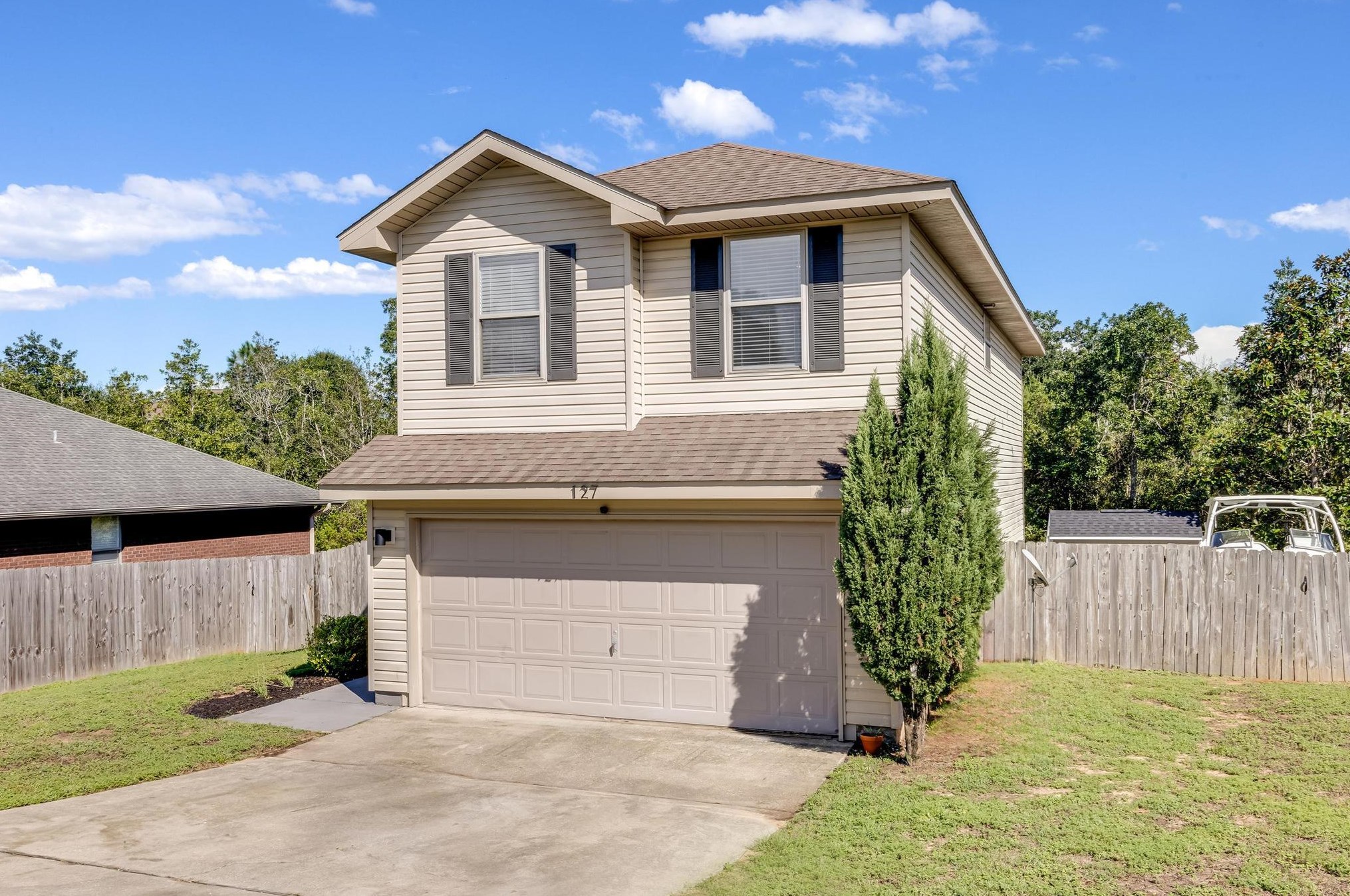127 Bronze Cir, Crestview, FL 32539