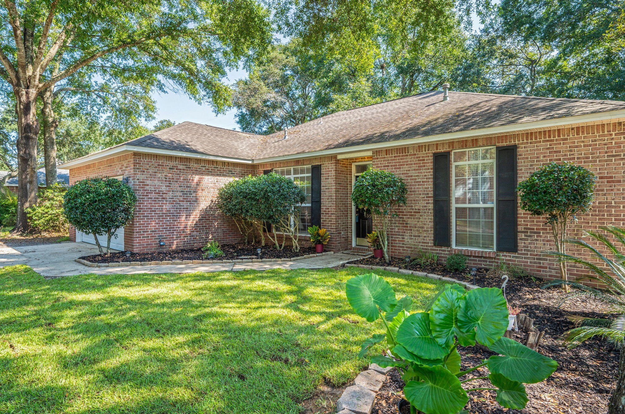 4593 Top Flight Dr, Crestview, FL 32539