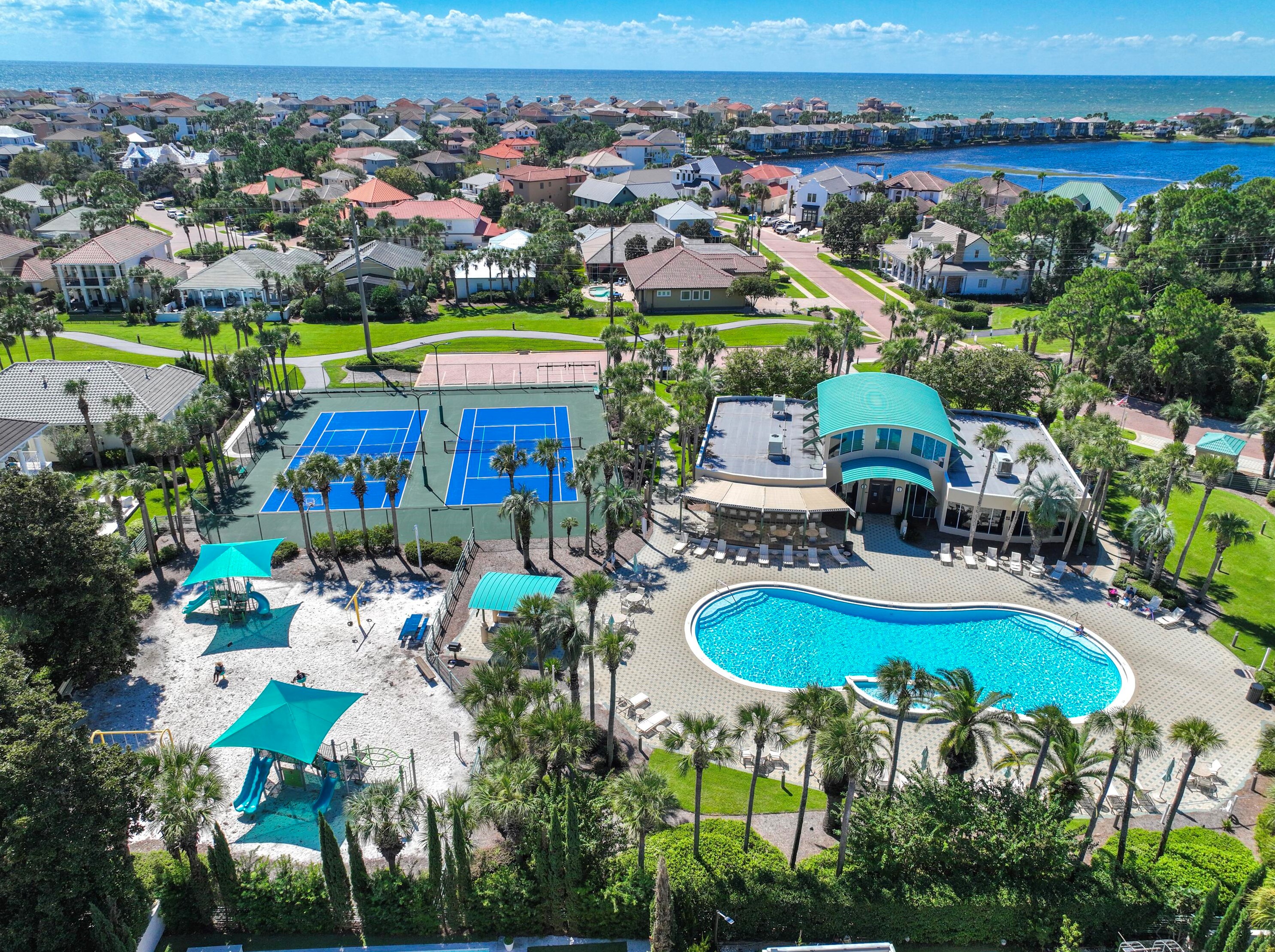 4756 Bonaire Cay, Destin FL 32541-4797 exterior