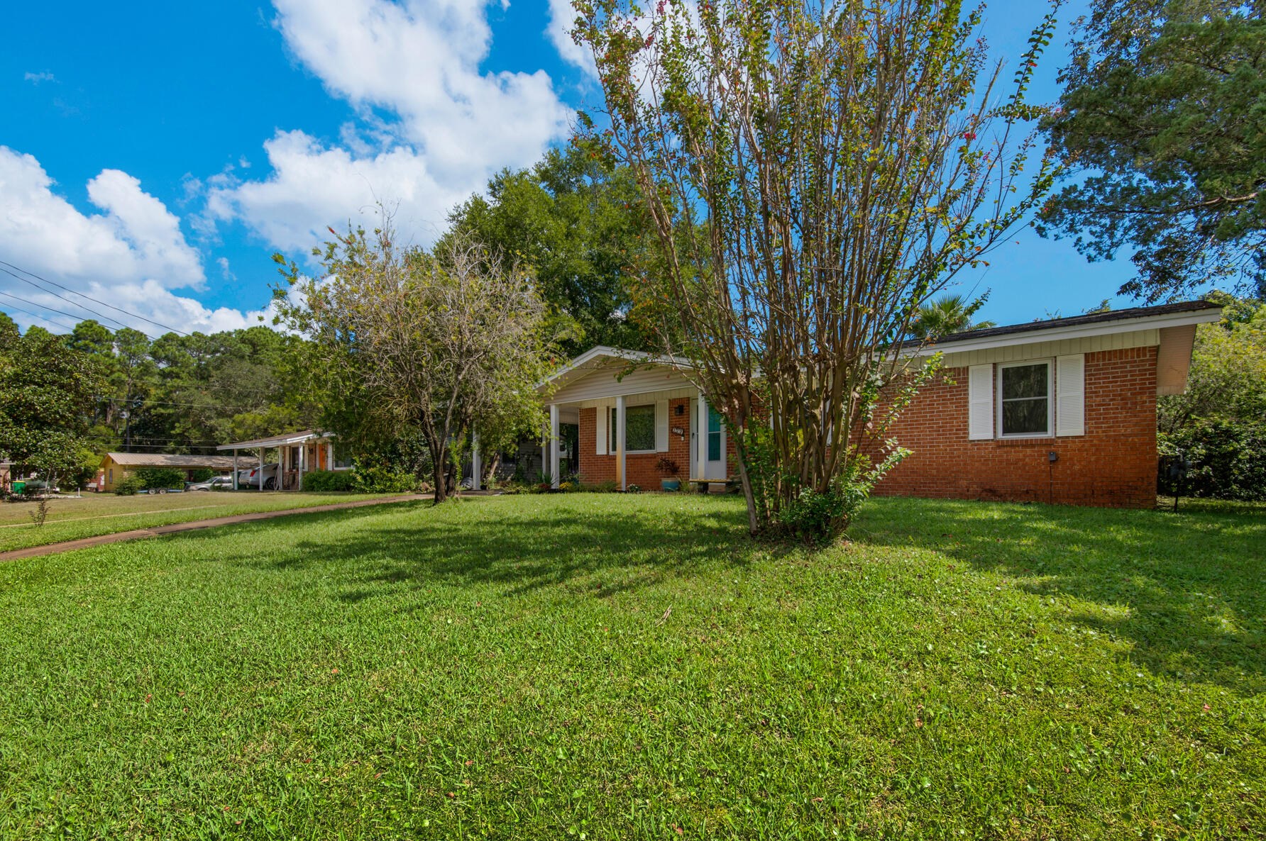 129 Pryor Dr, Mary Esther, FL 32569