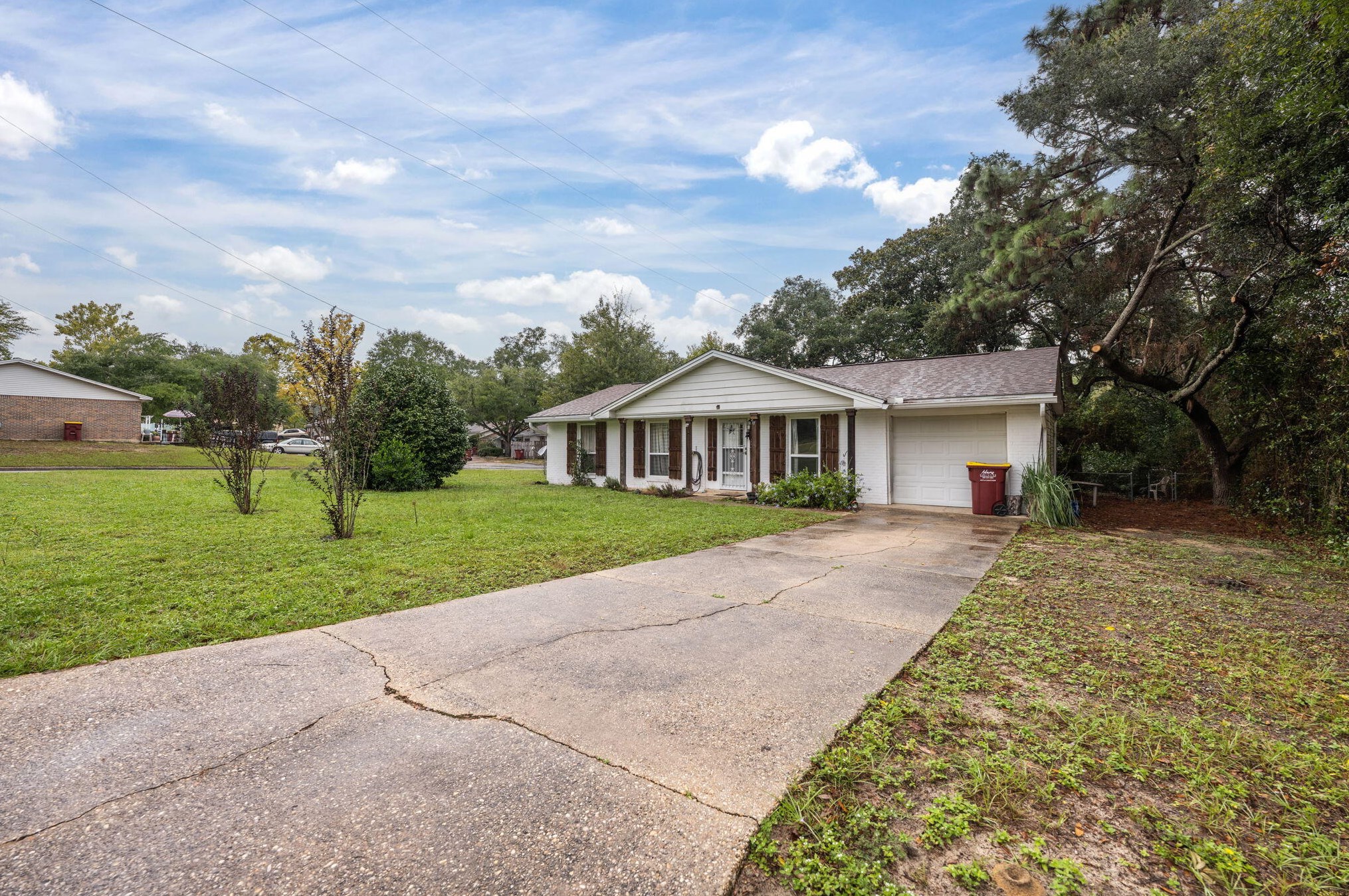502 Forrest Ct, Crestview, FL 32539