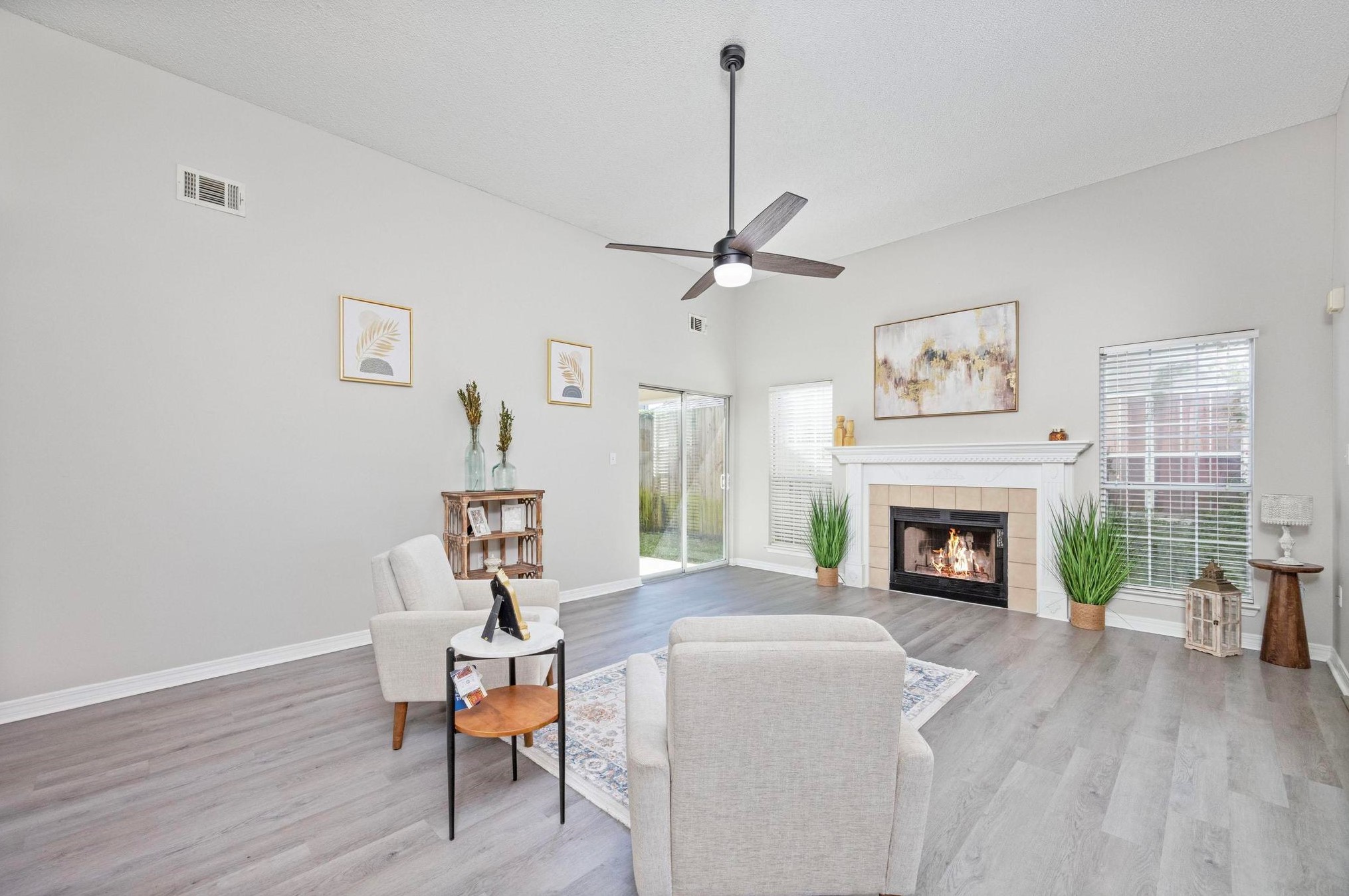 483 Sandy Rdg Cir, Mary Esther FL  32569-2113 exterior