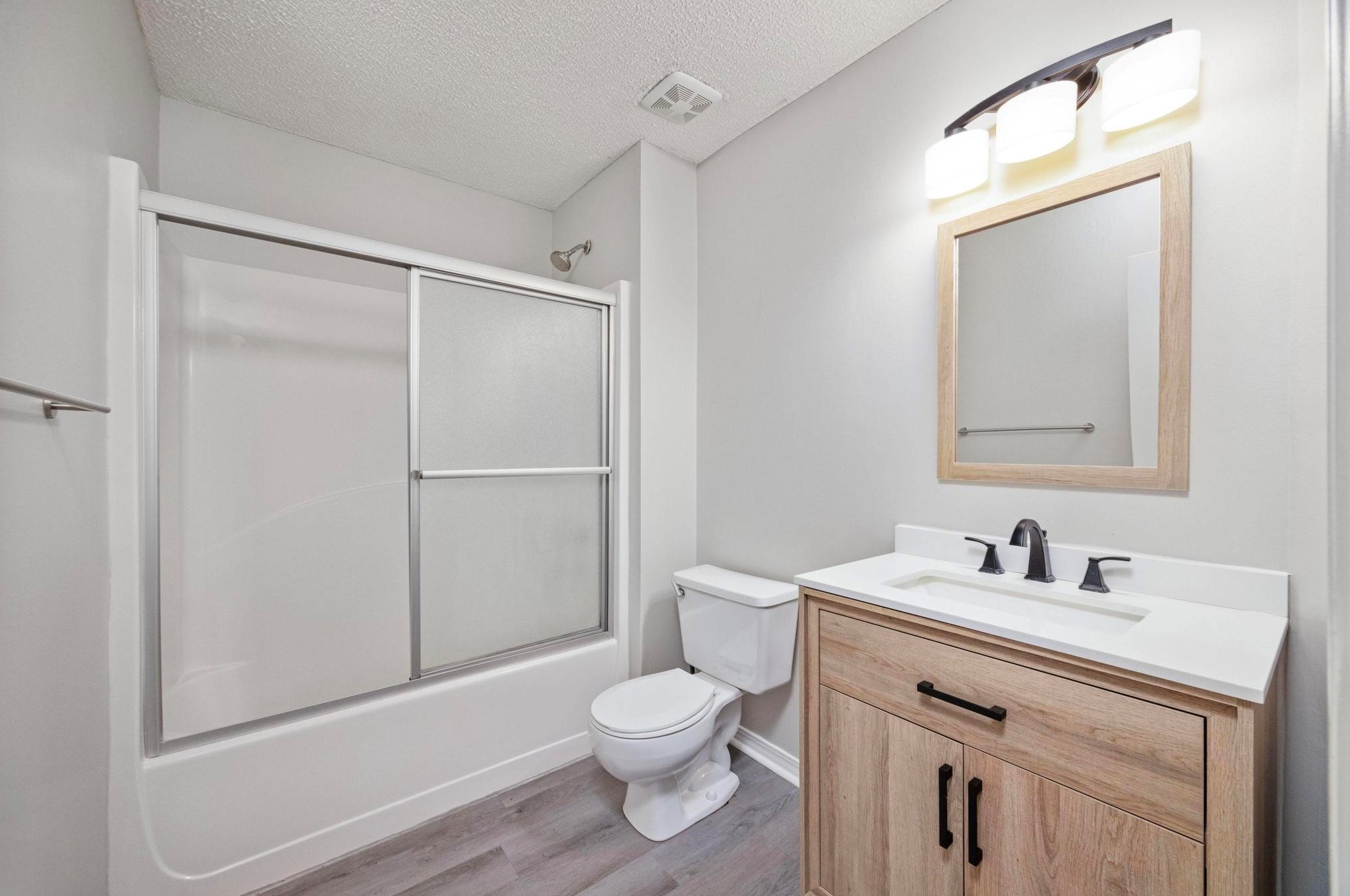 483 Sandy Rdg Cir, Mary Esther FL  32569-2113 exterior