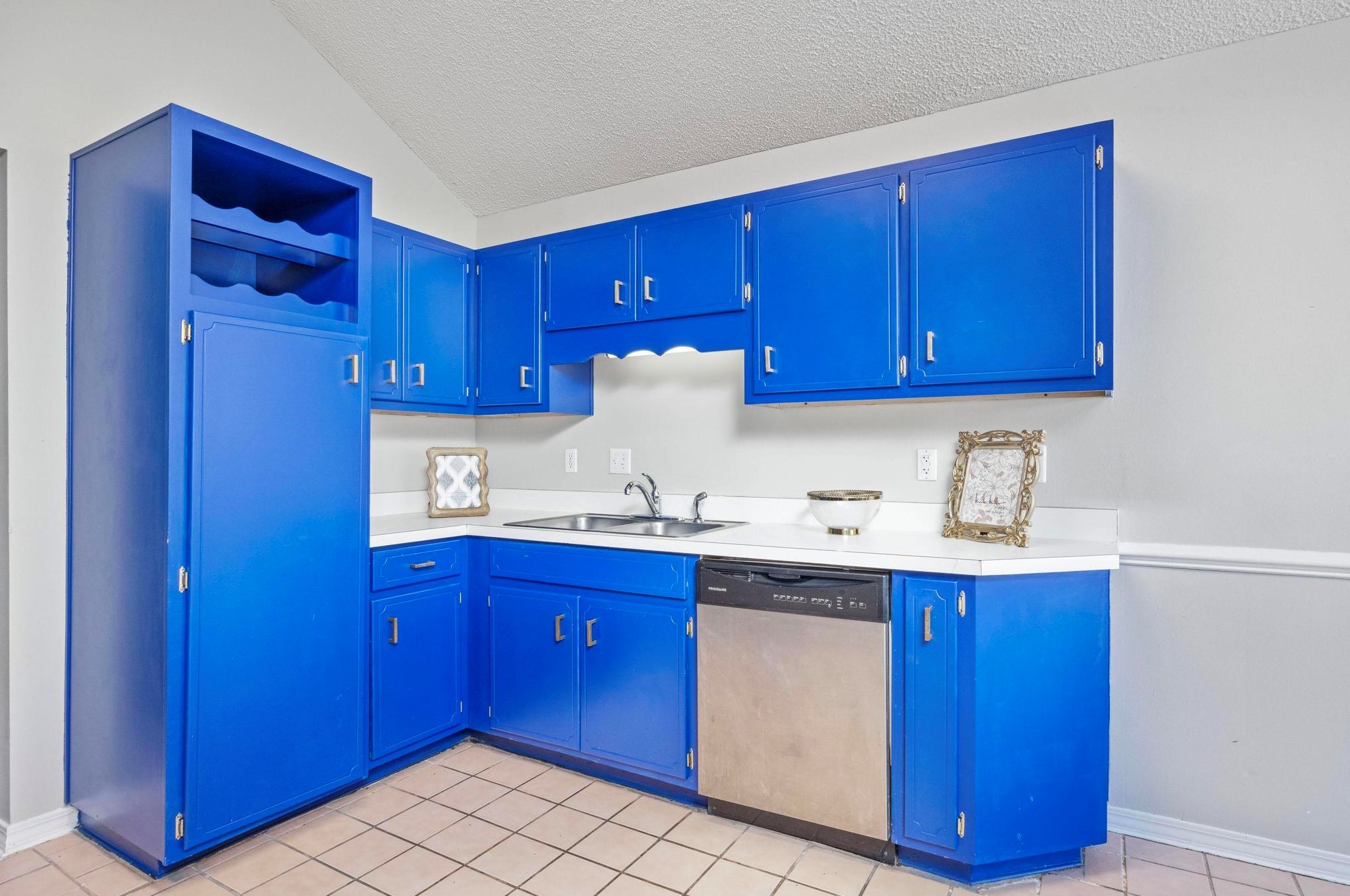 483 Sandy Rdg Cir, Mary Esther FL  32569-2113 exterior