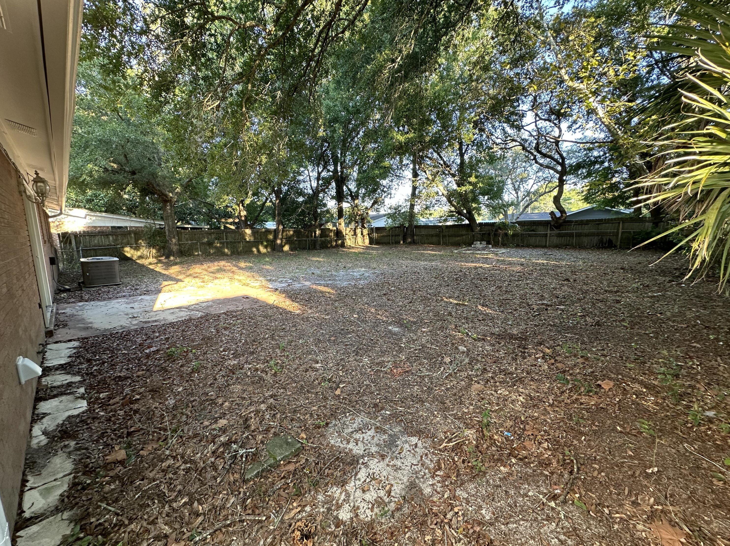 630 Miracle Strip Pkwy, Mary Esther FL 32569-2097 exterior