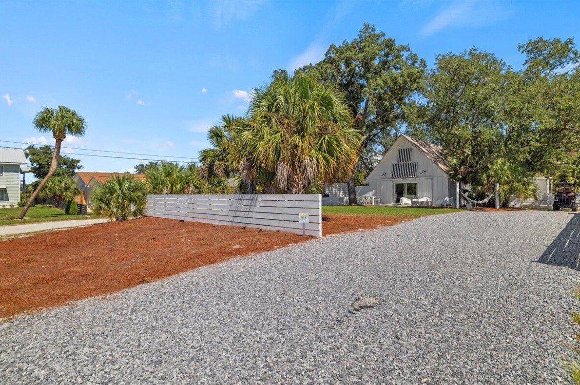 14026 Waterview Dr, Pensacola, FL 32507