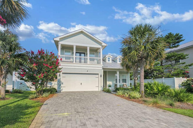 158 Penelope St, Destin, FL 32550