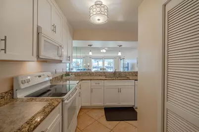 520 N Richard Jackson Boulevard N #UNIT 2715, Panama City Beach, FL 32407 - Photo 8