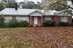 835 S US Hwy 331 S, Defuniak Springs, FL 32435 - Photo 1