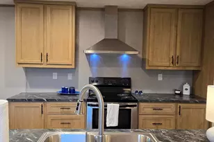 215 E Juniper Ave E, Defuniak Springs, FL 32433 - Photo 6