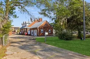 292 W Oakdale Ave W, Crestview, FL 32536 - Photo 6