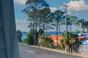 308 SW Miracle Strip Parkway SW, Fort Walton Beach, FL 32548 - Photo 10