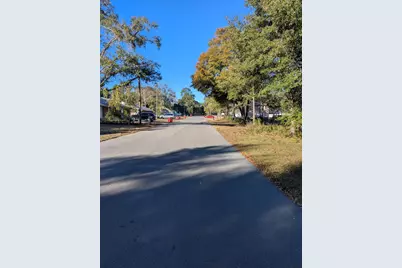 698 E Edney Avenue E, Crestview, FL 32539 - Photo 2