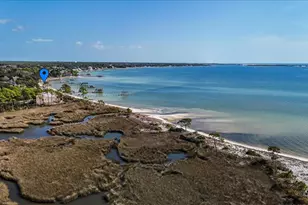 221 Wynnehaven Beach Rd, Mary Esther, FL 32569 - Photo 2