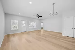 72 Riverwalk Cir, Freeport, FL 32439 - Photo 4