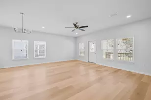 72 Riverwalk Cir, Freeport, FL 32439 - Photo 8