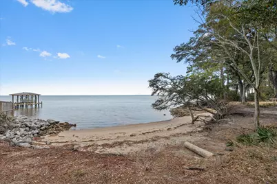 1911 Ladybird Lane, Gulf Breeze, FL 32563 - Photo 80