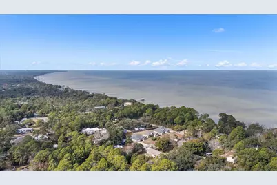 1911 Ladybird Lane, Gulf Breeze, FL 32563 - Photo 68