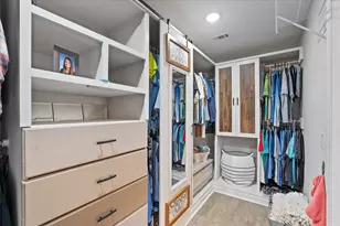 1911 Ladybird Ln, Gulf Breeze, FL 32563 - Photo 32