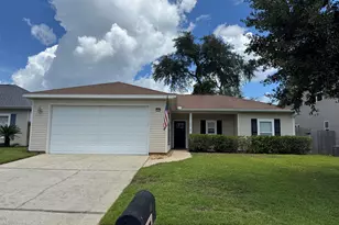 202 Ladue Ave, Crestview, FL 32539 - Photo 2