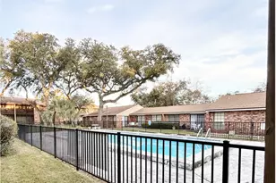 225 Carmel Dr, Fort Walton Beach, FL 32547 - Photo 24