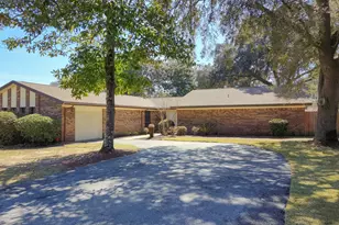 44 Maple Ave, Shalimar, FL 32579 - Photo 2