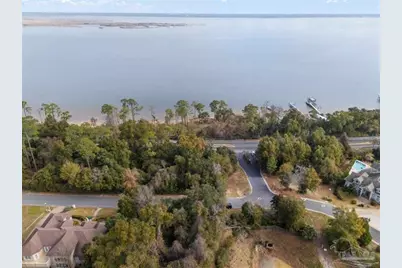 3002 Pelican Lane, Pensacola, FL 32514 - Photo 4