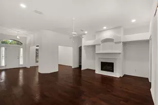 2179 Chase Dr, Niceville, FL 32578 - Photo 2