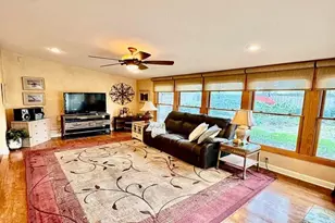 16 NE Wedgewood Ln NE, Fort Walton Beach, FL 32547 - Photo 4