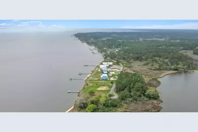 554 Beatrice Point Road, Freeport, FL 32439 - Photo 20