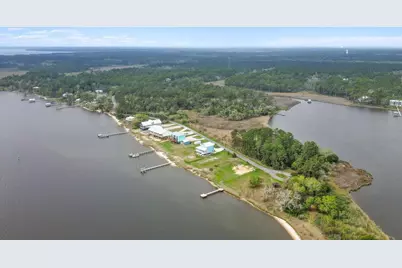 554 Beatrice Point Road, Freeport, FL 32439 - Photo 18