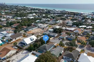 21506 Dolphin Ave, Panama City Beach, FL 32413 - Photo 32