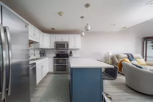 5539 Soundside Dr, Gulf Breeze, FL 32563 - Photo 6