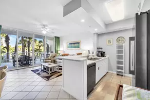 1324 SE Miracle Strip Parkway SE, Fort Walton Beach, FL 32548 - Photo 10