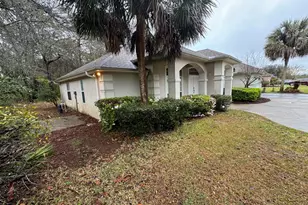 66 Hillcrest Dr, Shalimar, FL 32579 - Photo 2