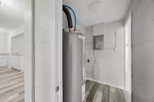 305 NE Hollywood Blvd NE, Fort Walton Beach, FL 32548 - Photo 20