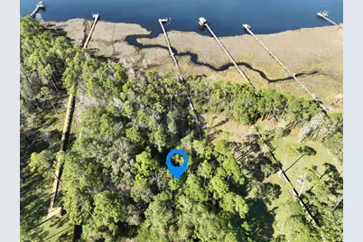 7962 Sleepy Bay Boulevard, Navarre, FL 32566 - Photo 2