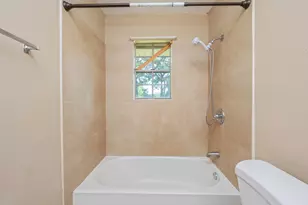 421 Quebec Ave, Defuniak Springs, FL 32433 - Photo 20