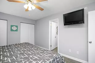 308 SW Miracle Strip Parkway SW, Fort Walton Beach, FL 32548 - Photo 32