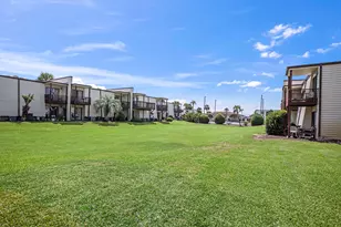 308 SW Miracle Strip Parkway SW, Fort Walton Beach, FL 32548 - Photo 6