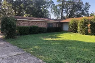 57 NW Cinderella Ln NW, Fort Walton Beach, FL 32547 - Photo 1