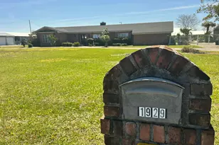 1929 W 24th Street W, Panama City, FL 32405 - Photo 4