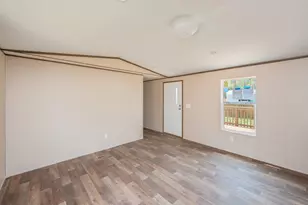 382 W Royal Palm Ave, Defuniak Springs, FL 32433 - Photo 12