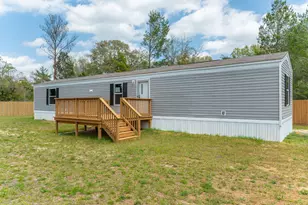 382 W Royal Palm Ave, Defuniak Springs, FL 32433 - Photo 1