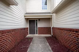 729 Majestic Dr, Crestview, FL 32536 - Photo 2