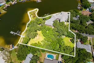 204 Laura Ln, Gulf Breeze, FL 32561 - Photo 76