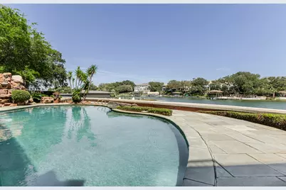 204 Laura Lane, Gulf Breeze, FL 32561 - Photo 54