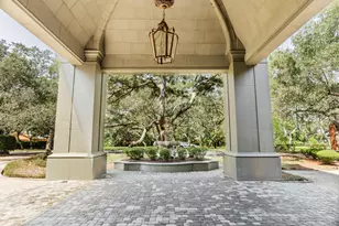 204 Laura Ln, Gulf Breeze, FL 32561 - Photo 14