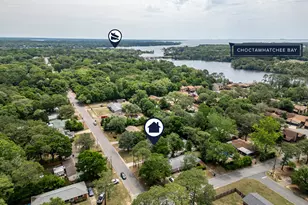 367 Okaloosa Ave, Valparaiso, FL 32580 - Photo 72